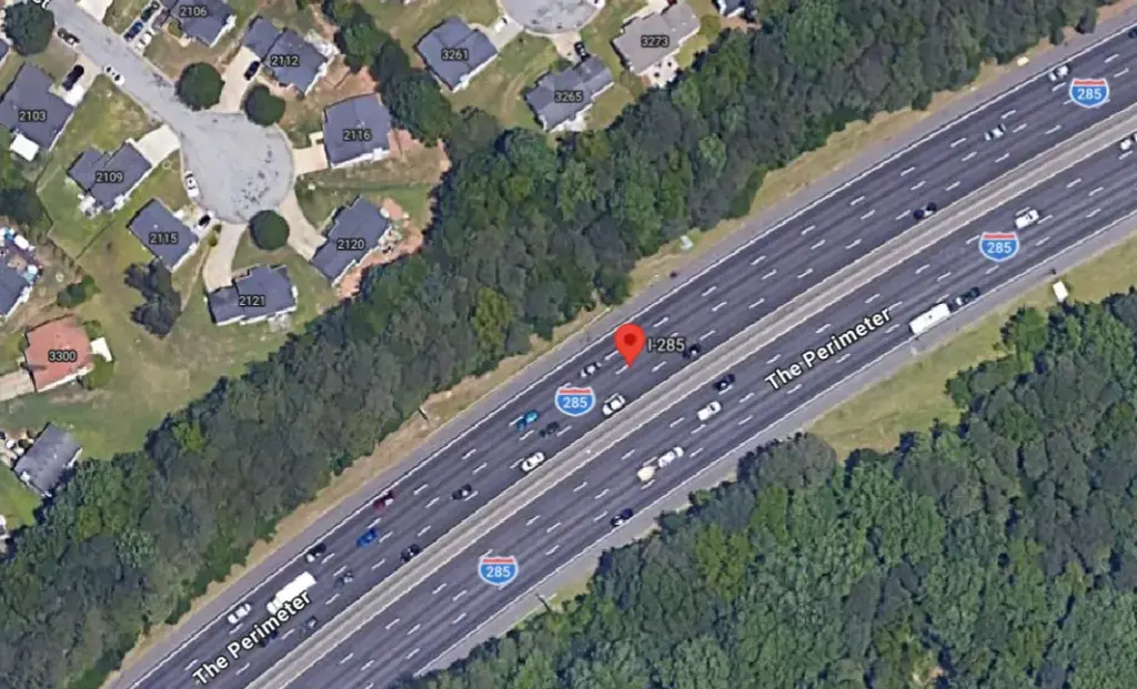 Multi-Vehicle Crash on I-285 in DeKalb County Disrupts Traffic Near Atlanta