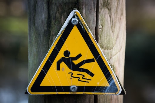 Common Causes Of Slip & Fall In Georgia | Call 678-310-2827 for free consultation.